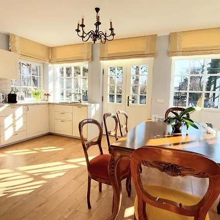 Villa Schieszl 5 *